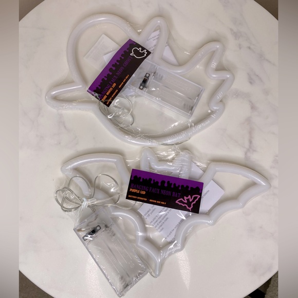 NWT Target Bullseye Playground Halloween Hanging Faux Neon Ghost & Bat Lights - Picture 2 of 4